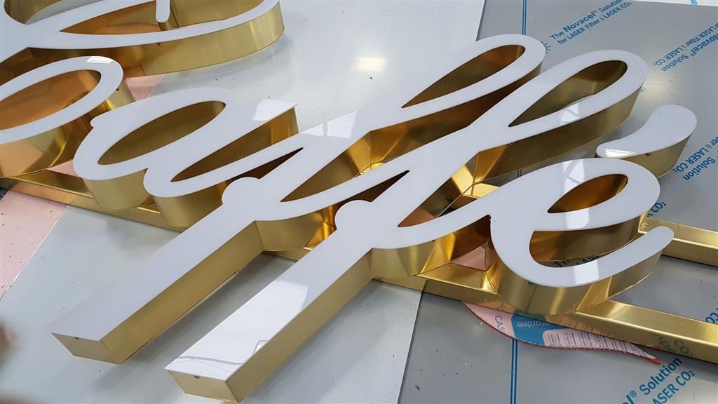 Lettera In Ottone Con Pioli - Decorazione Da Parete, Lettera E 40 Mm, Per Iniziali O Nomi - Foto 6